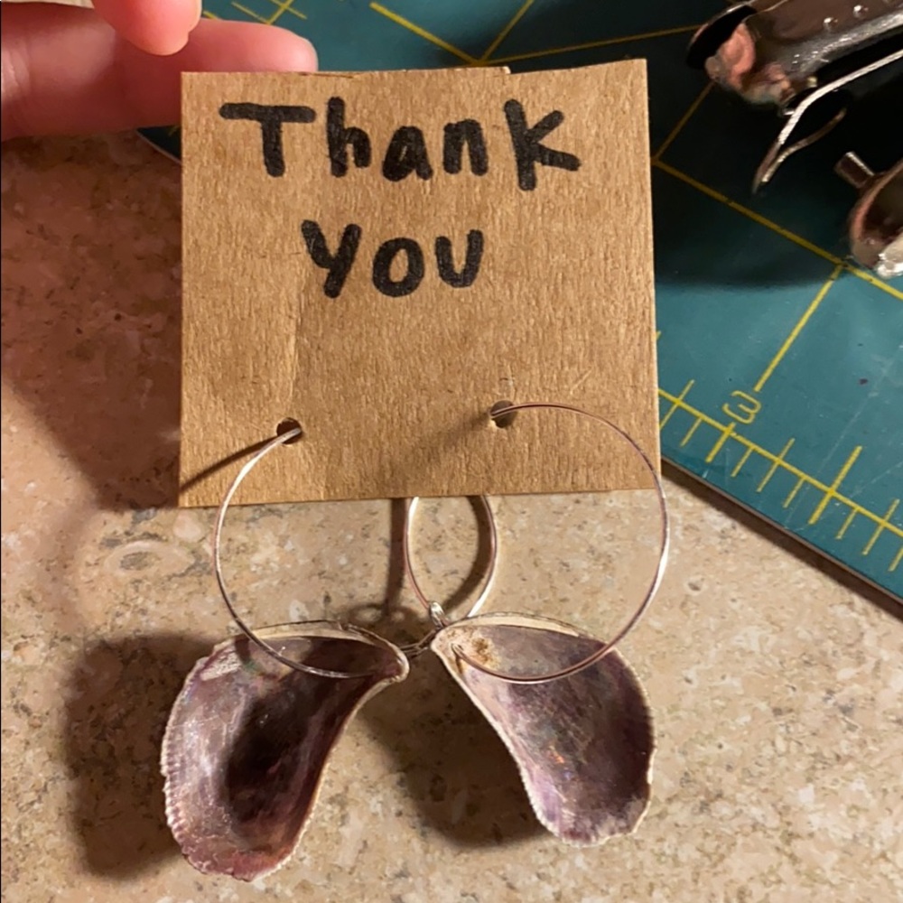 Shell earrings - Picture 5 of 5